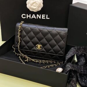 샤넬 24k WOC 버클잠금