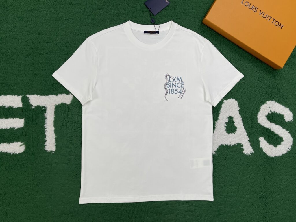 루이비통 프린트 티셔츠