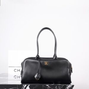 샤넬 26SS볼링백