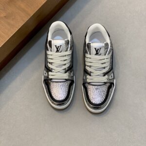 루이비통 스니커즈