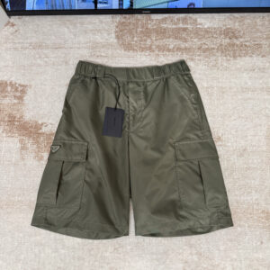 프라다 리나일론 하프팬츠