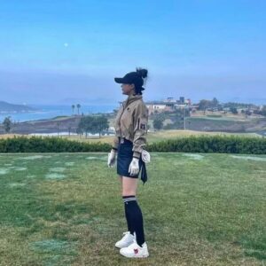 어뉴 WOMEN ESSENTIAL SHORT SLEEVE PLEATS JACKET