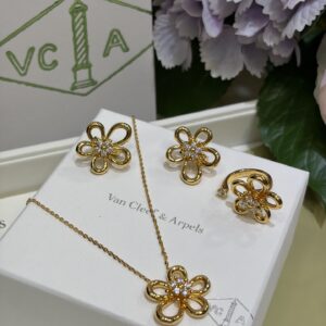 𝑉𝑎𝑛 𝑐𝑙𝑒𝑒𝑓 & 𝐴𝑟𝑝𝑒𝑙𝑠 NEW 골드 부티크 플라워 컬렉션