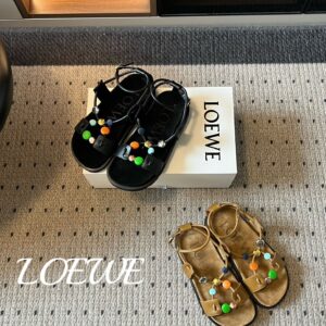 로에베 칼라버튼 플랫폼 샌들