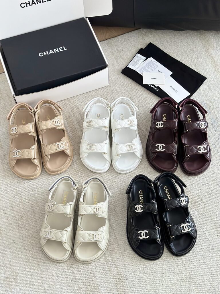 샤넬 26SS 벨크로 샌들
