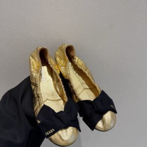 프라다 나파레더 발레리나 플랫슈즈