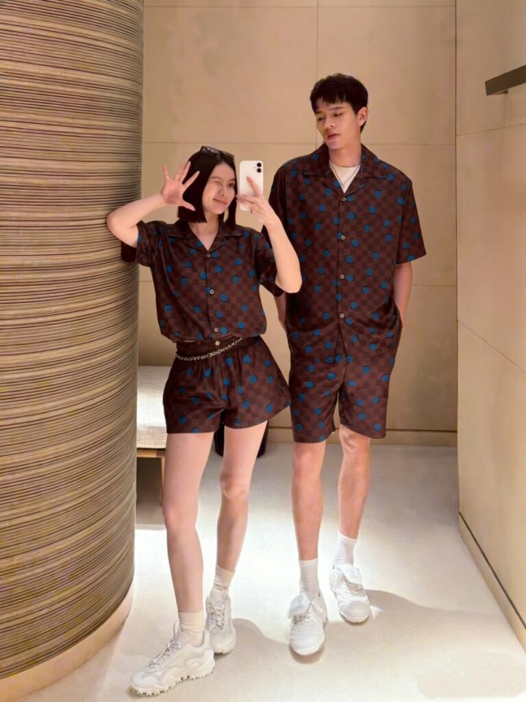 루이비통 도트 하프슈트 셋업