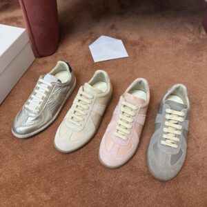 메종 마르지엘라 스웨이드 스니커즈