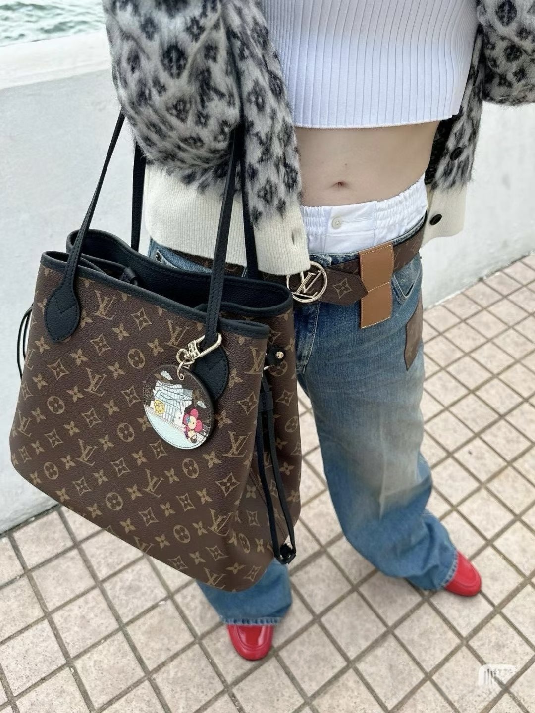루이비통 네버풀 인사이드 아웃mm - 이미지 22