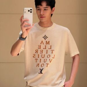 루이비통 26FW 레터링 자카드 니트 반팔