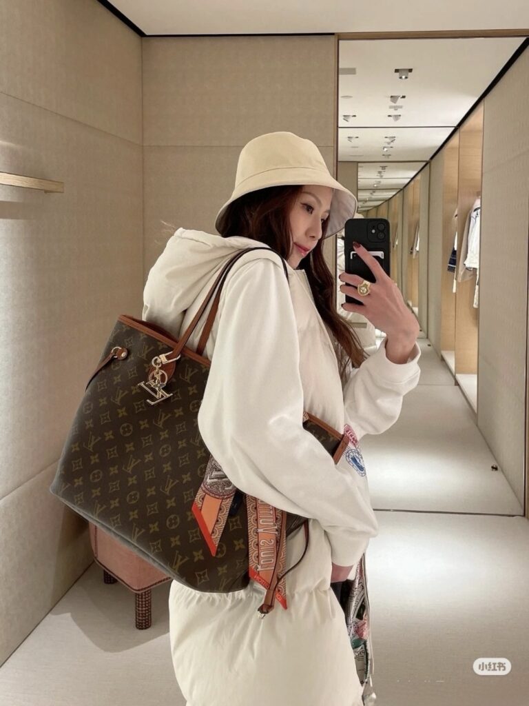 루이비통 네버풀 인사이드 아웃mm