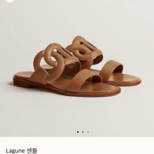 에르메스 라운지 샌들