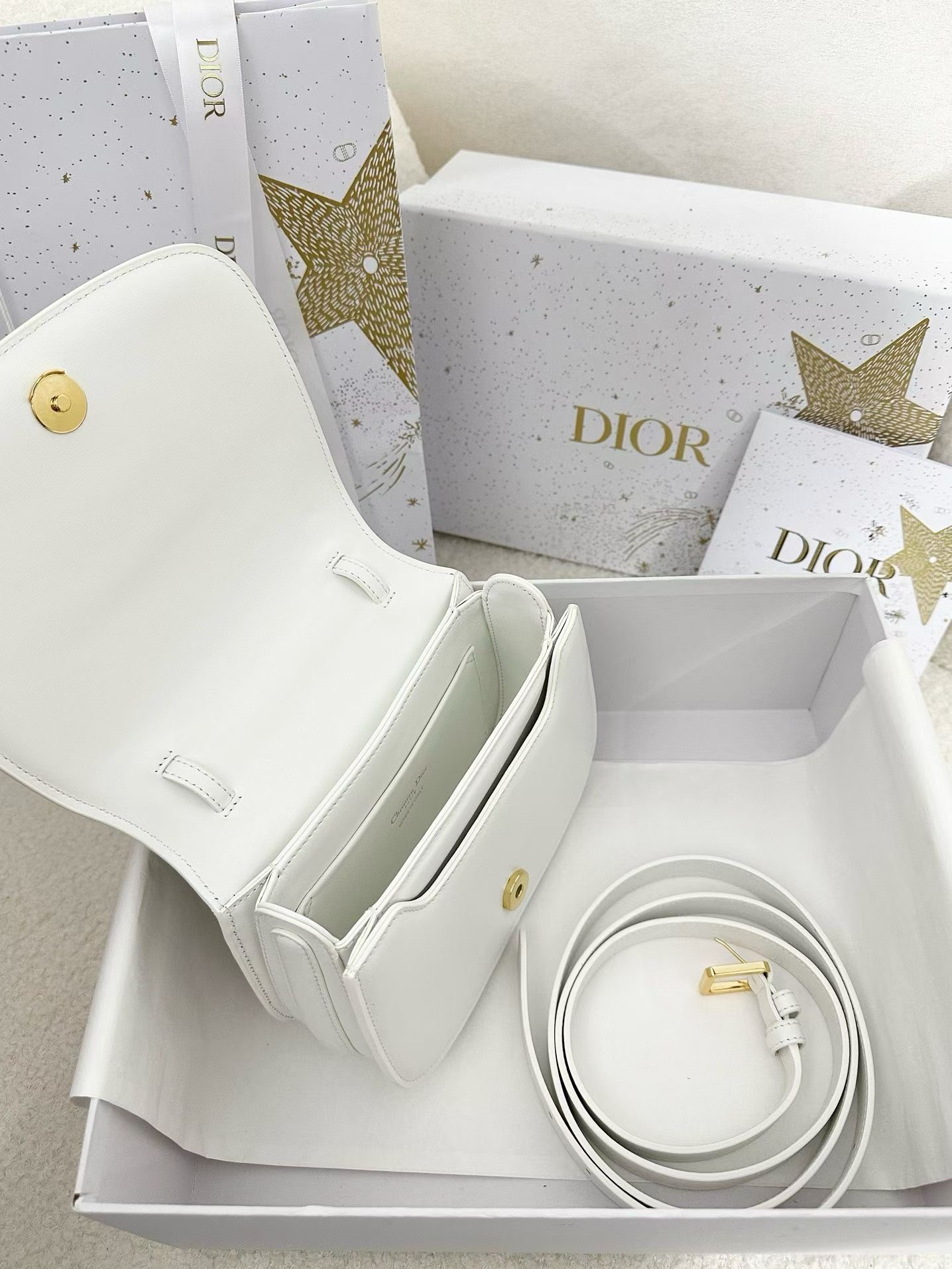디올 DIOR 30 몽테인 애비뉴 미디엄 탑 핸들백 - 이미지 9