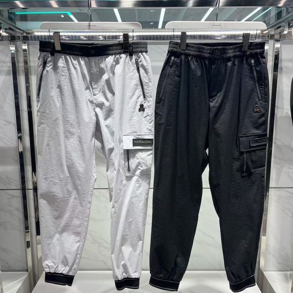 마크앤로나 해골패치 카고조거팬츠