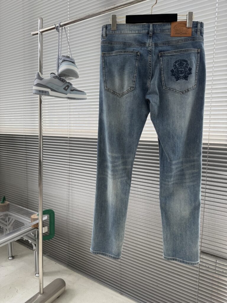 돌체 앤 가바나 슬림 스트레이트 핏 블루데님