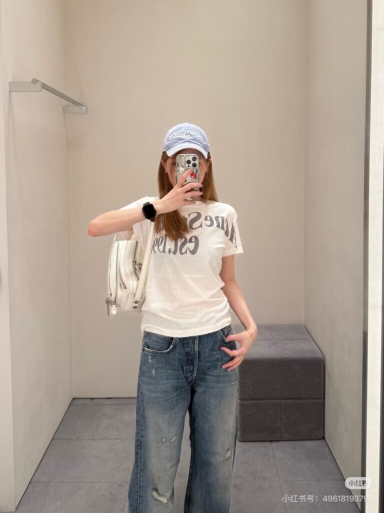 아크네 프린팅 반팔티셔츠