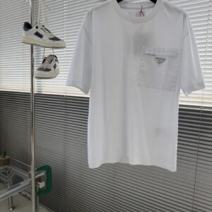 프라다 리나일론 포켓 티셔츠