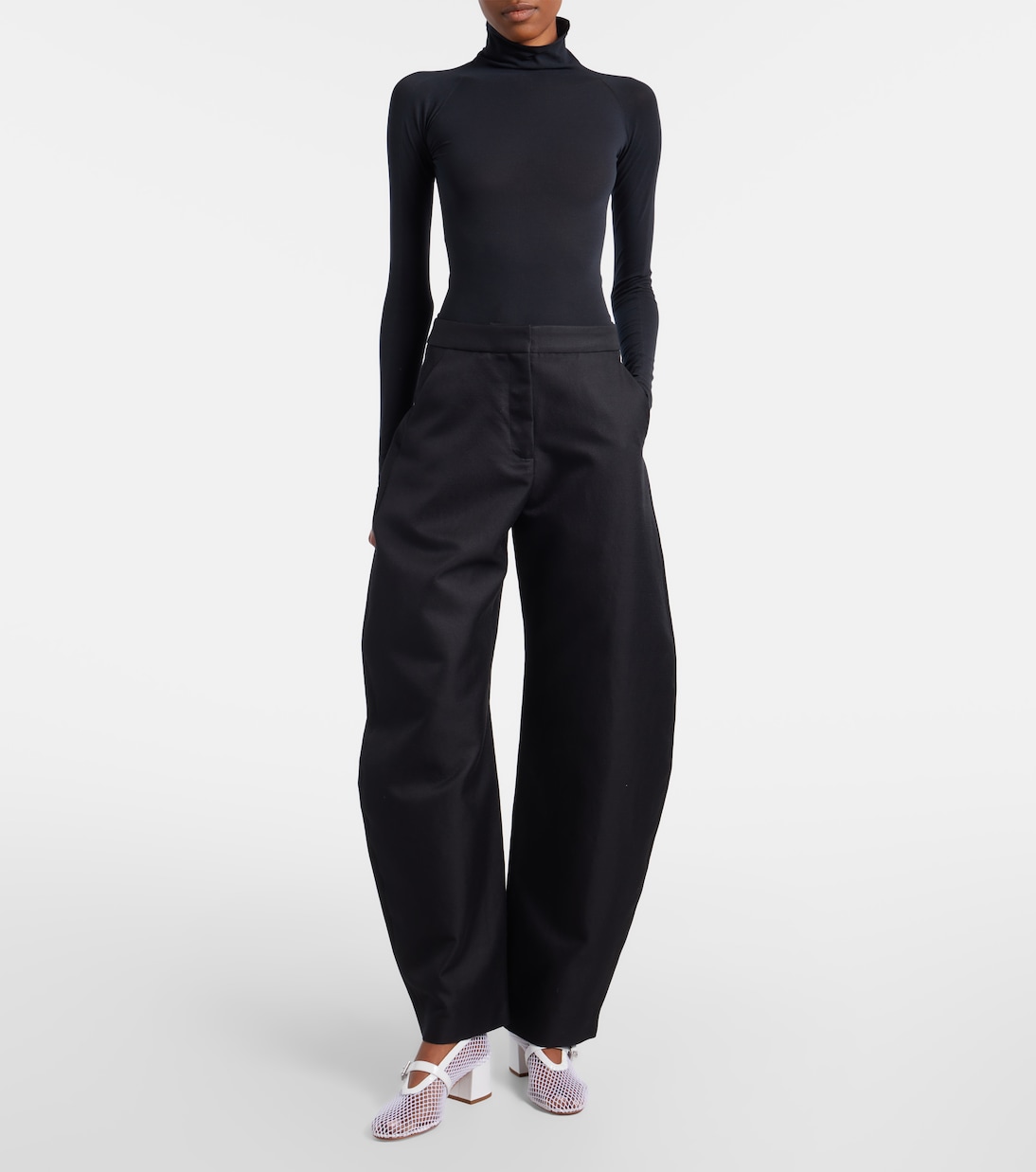 ALAÏA 26ss 메쉬펀칭 통굽 메리제인 - 이미지 2
