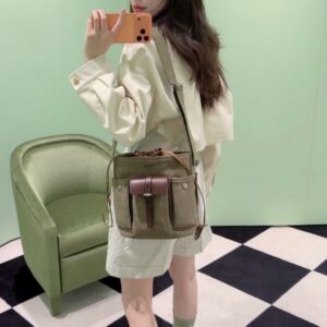 프라다 루트 미니 캔버스 및 가죽 버킷백