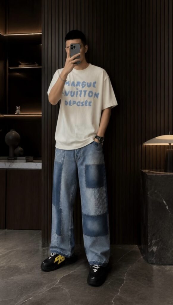 루이비통 모노그램 패턴 패치 와이드데님