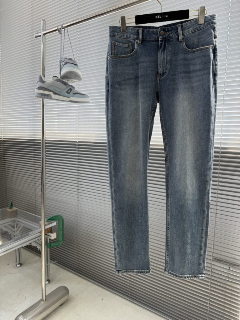 구찌 26SS 블루 워싱 데님