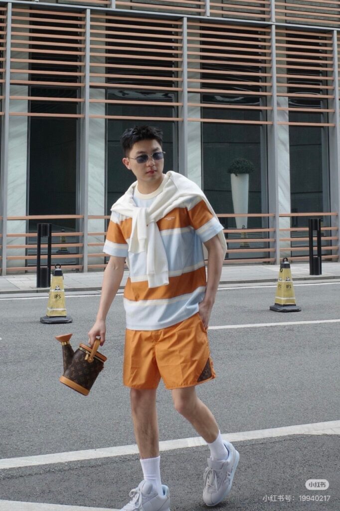 루이비통 로고 가죽패치 하프 팬츠