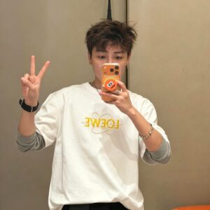 로에베 코튼 티셔츠