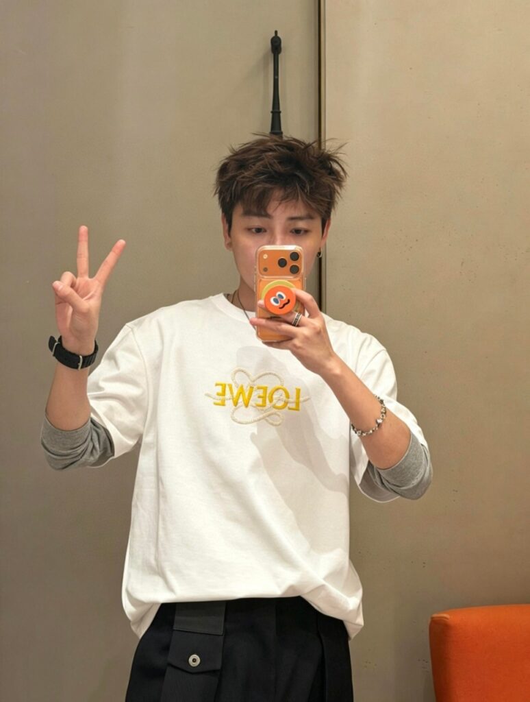 로에베 코튼 티셔츠