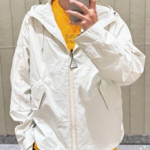 몽클레어 트림 디테일 후드 재킷