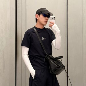 발렌시아가 테크웨어 롱 슬리브