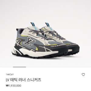 루이비통 태틱 러너 스니커즈