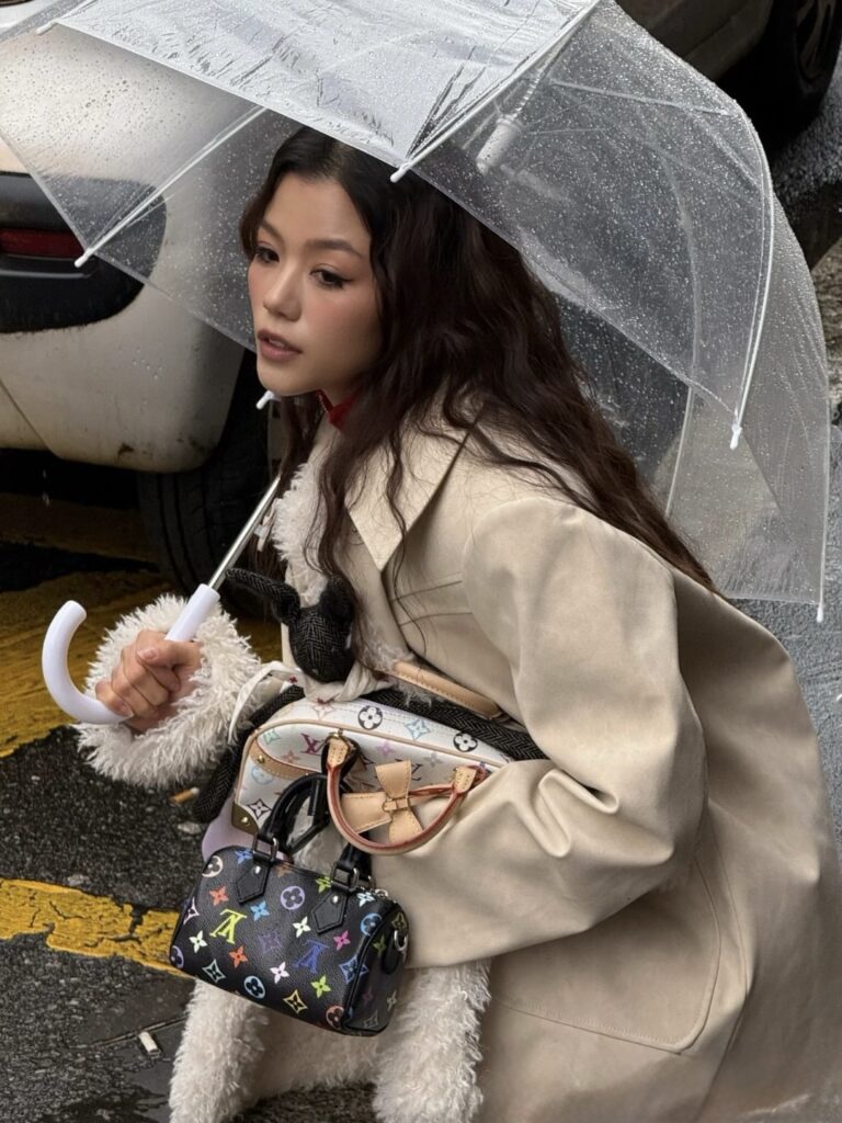 루이비통 x 무라카미 타카시 나노 스피디 멀티컬러 누아