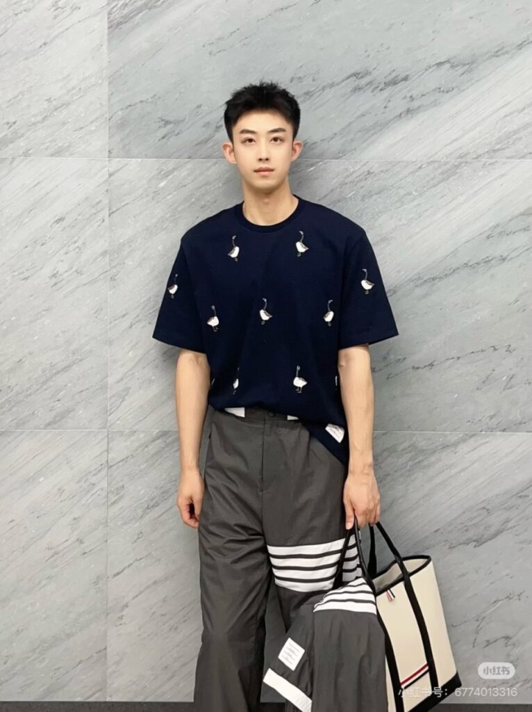 톰브라운 기러기 자수 반팔 티셔츠