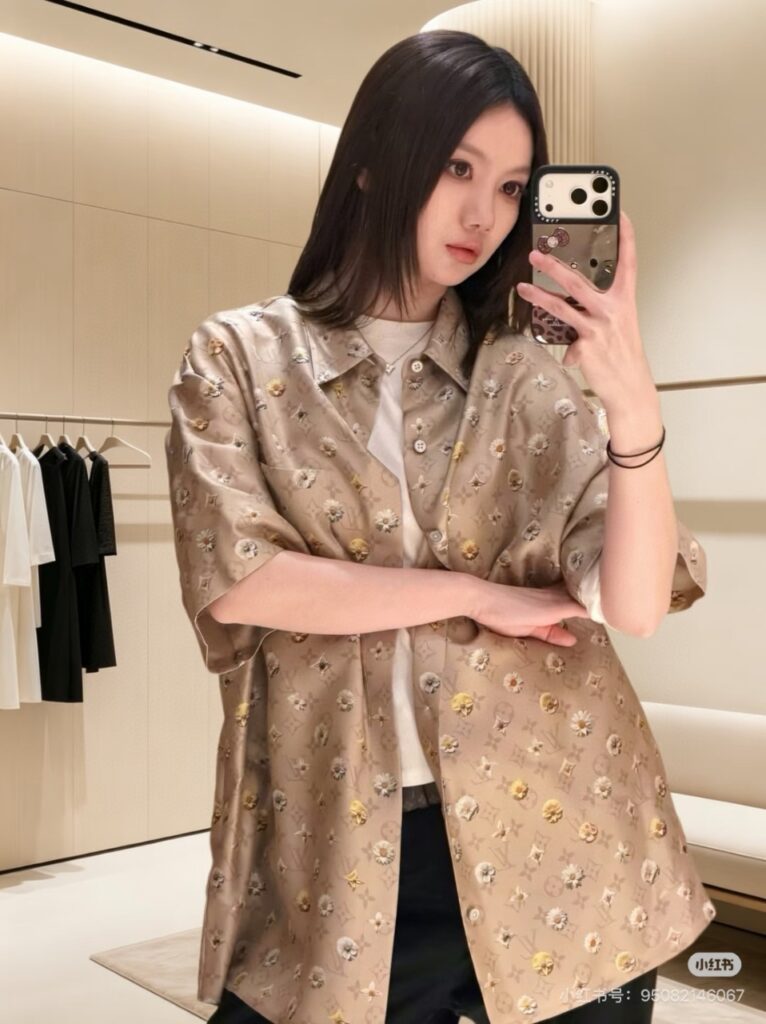 루이비통 데이지 프린트 하프 셋업