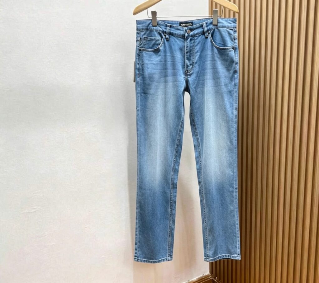 톰포드 얇은 텐셀 데님 팬츠