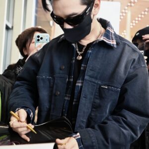 발렌시아가 레이어드링 데님자켓