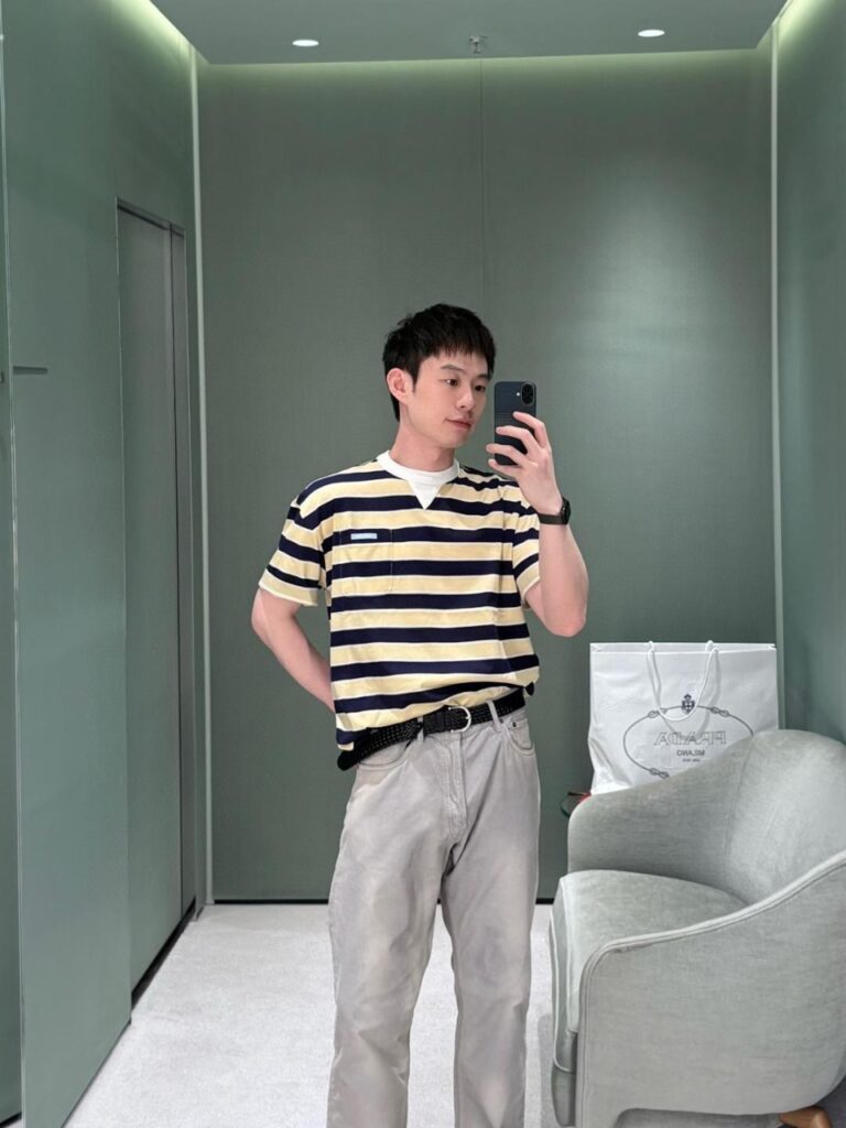 프라다 옐로우 네이비 스트라이프 저지 티셔츠