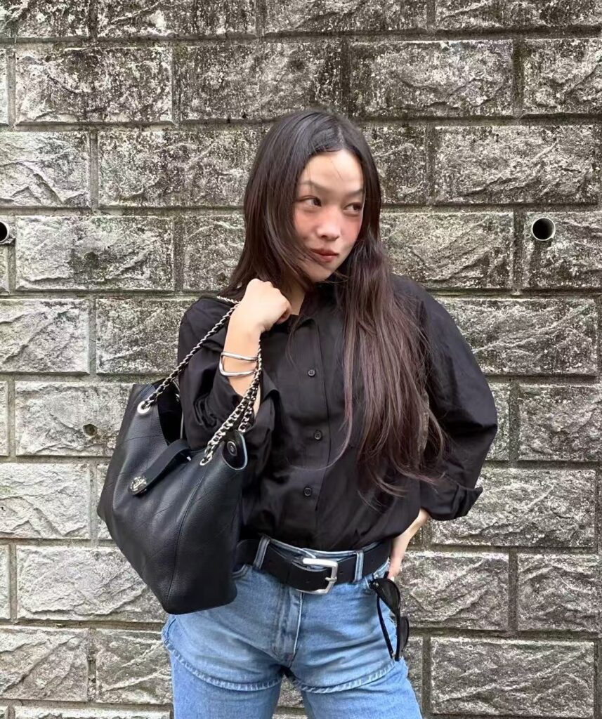 샤넬 26P 그레인드 카프스킨 CC로고 플랩 카바스 백