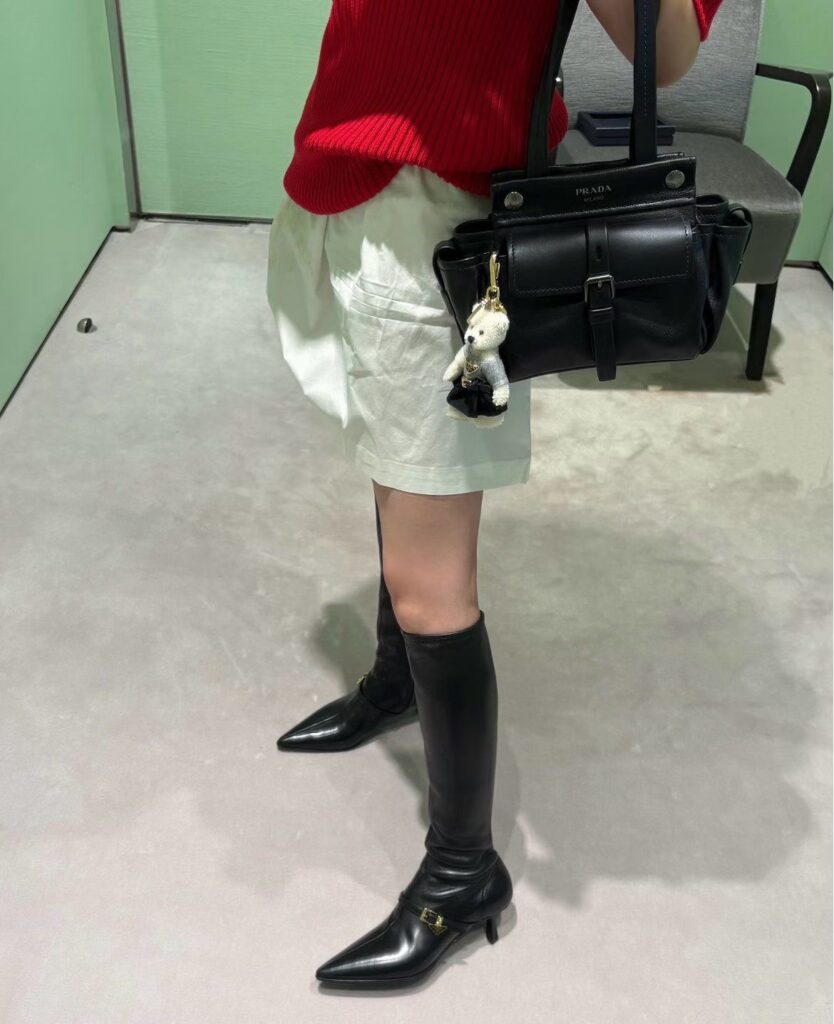 프라다 루트 레더 스몰백