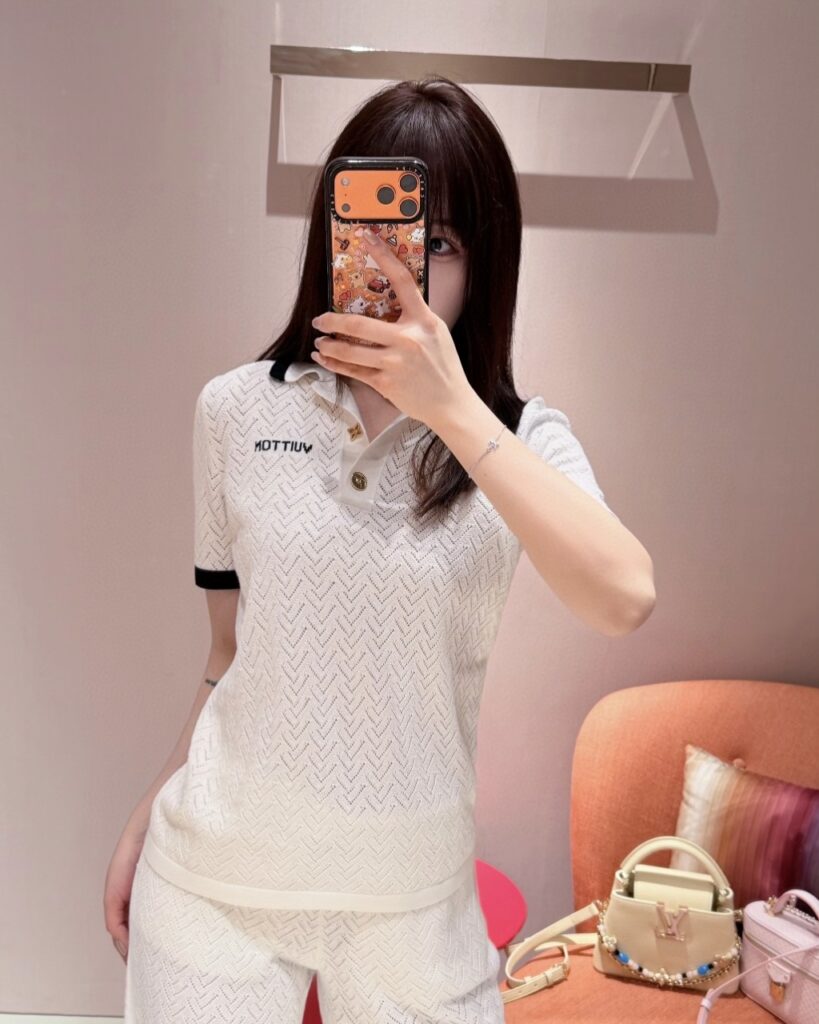 루이비통 시스루 폴로 니트